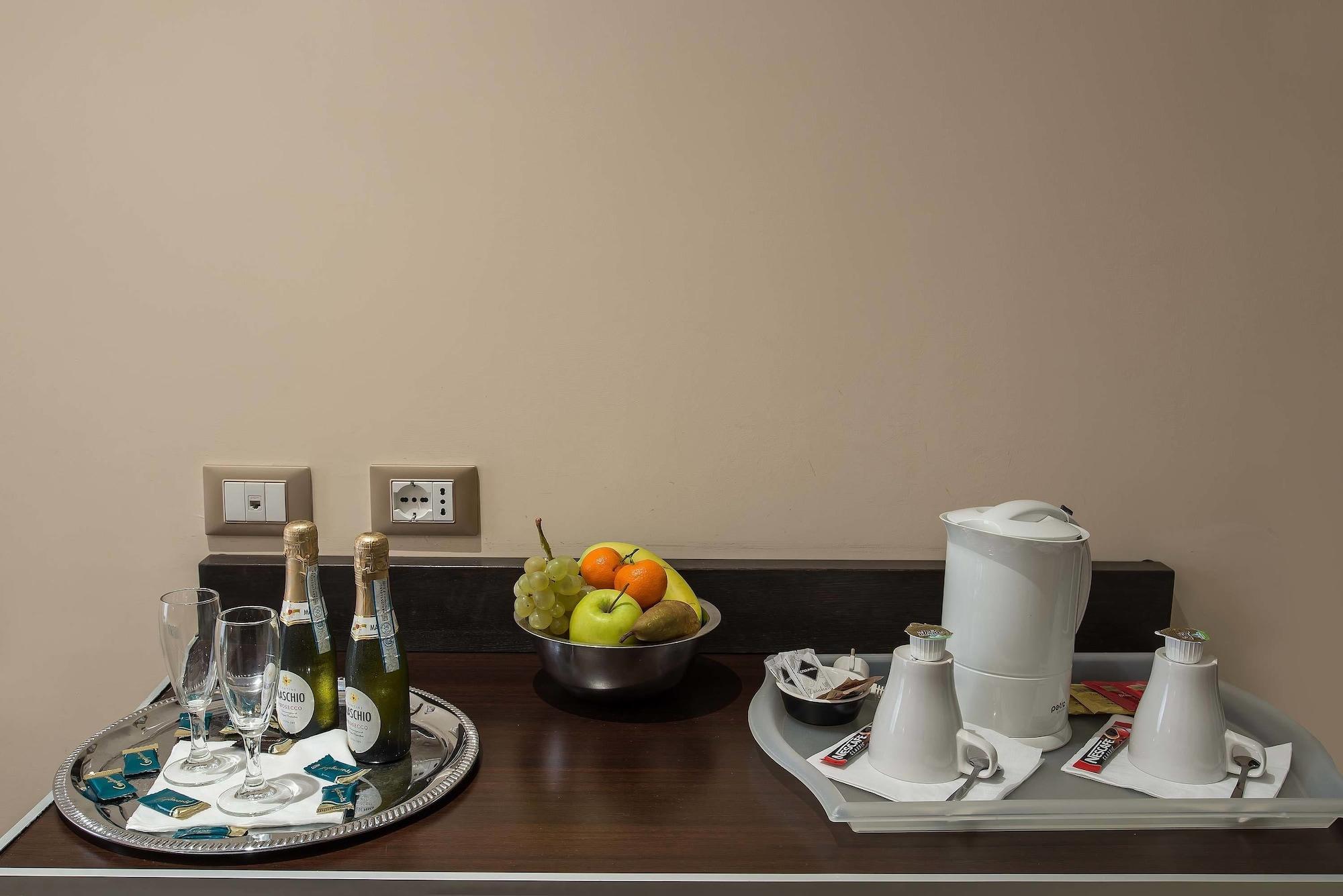 Catone District Hotel Rome Exterior photo